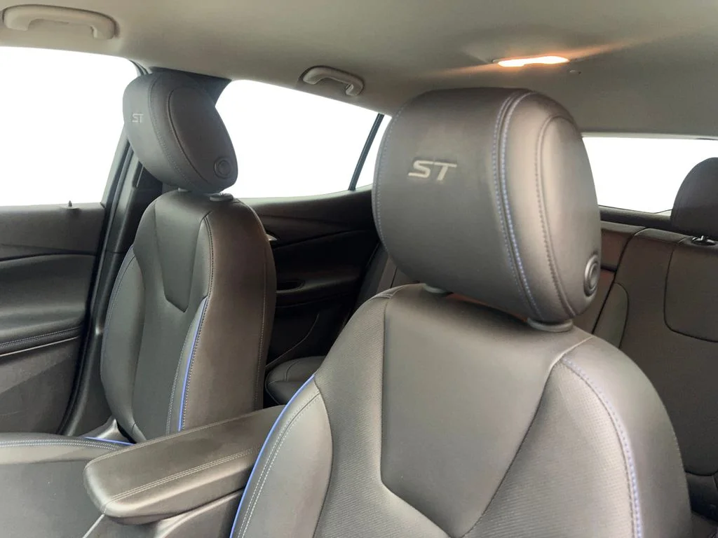 Used 2025 Black Buick Sport Touring image 28