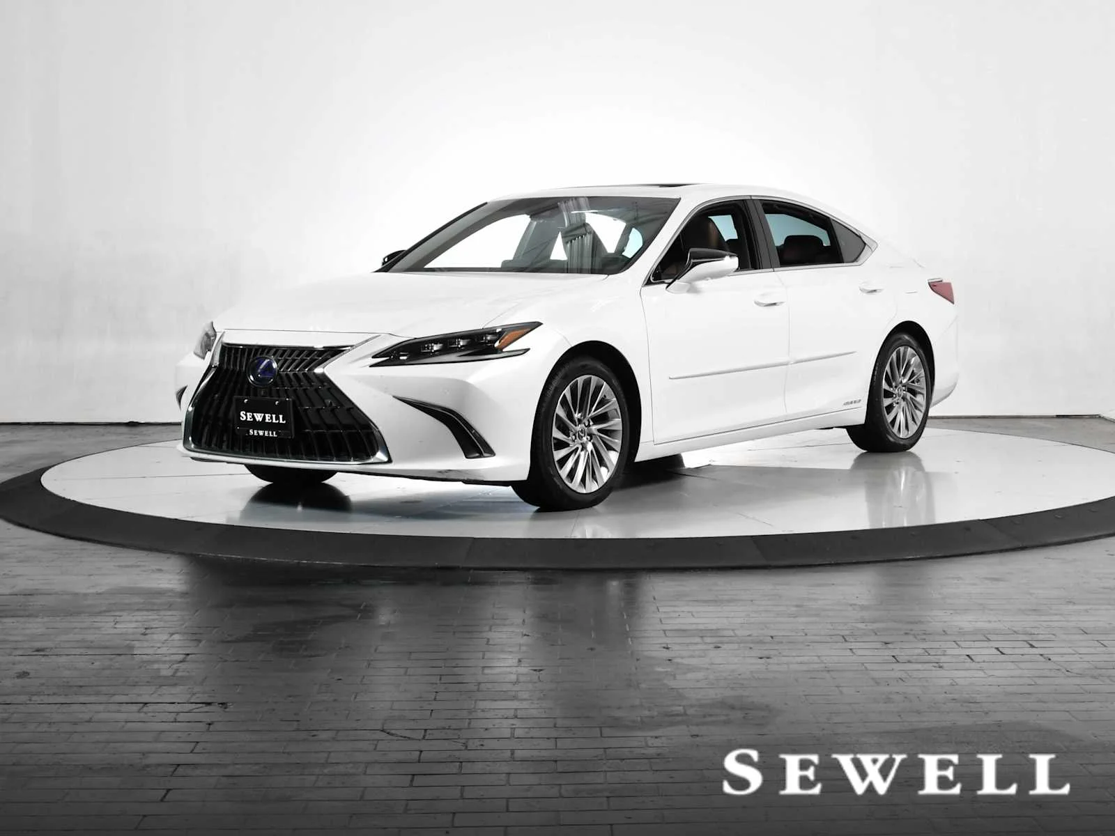 2022 Lexus ES 300h Ultra Luxury