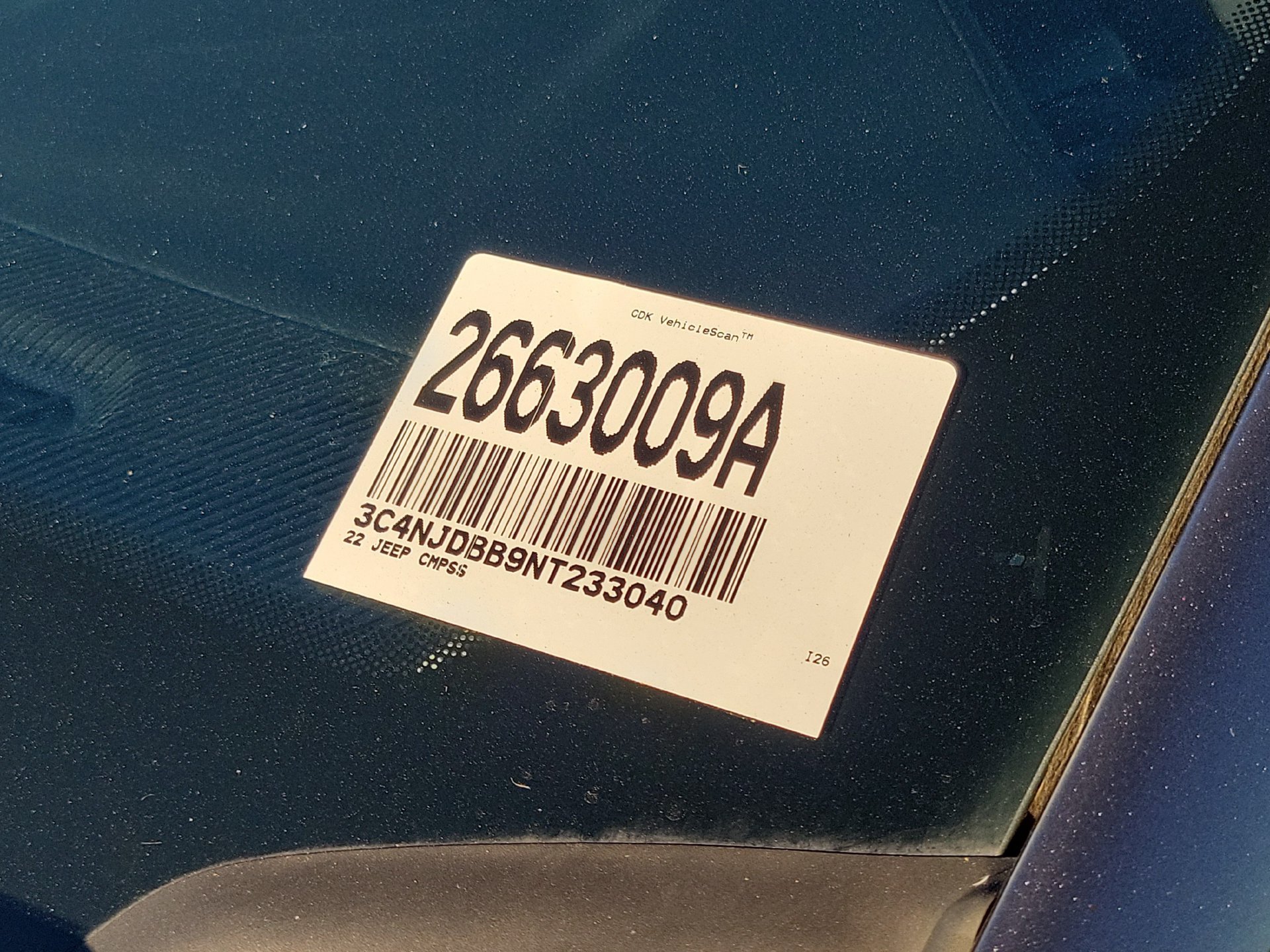 Certified Used 2022 Gray Jeep Latitude image 5