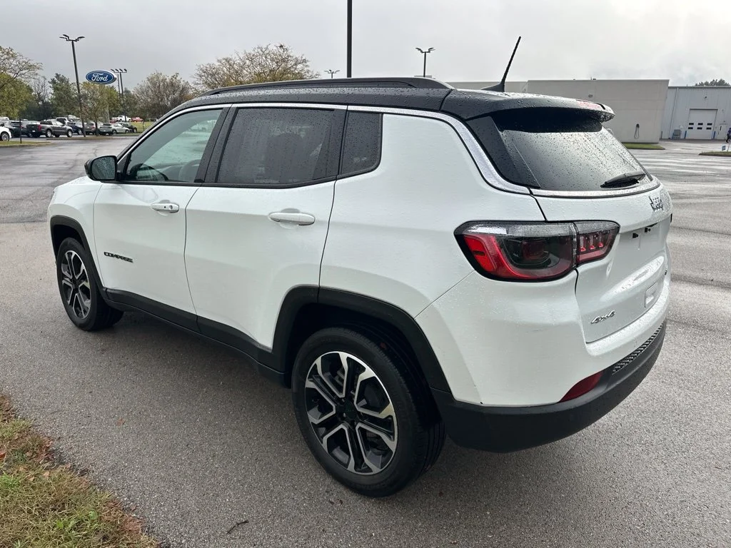 Used 2023 Bright White Clearcoat Jeep Limited image 9