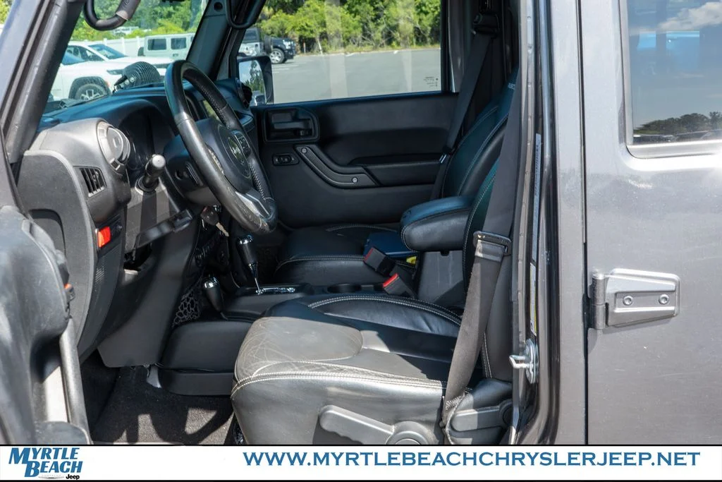 Used 2017 Granite Crystal Metallic Clearcoat Jeep Unlimited Rubicon image 18