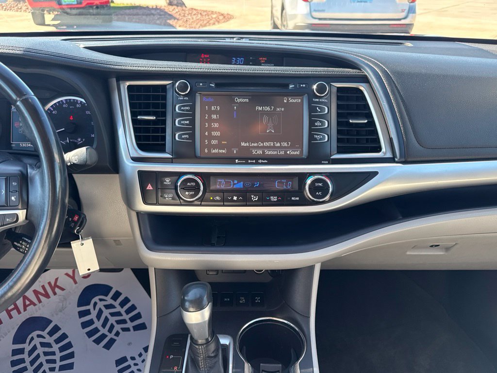 2018 Toyota Highlander LE Plus - Photo 13