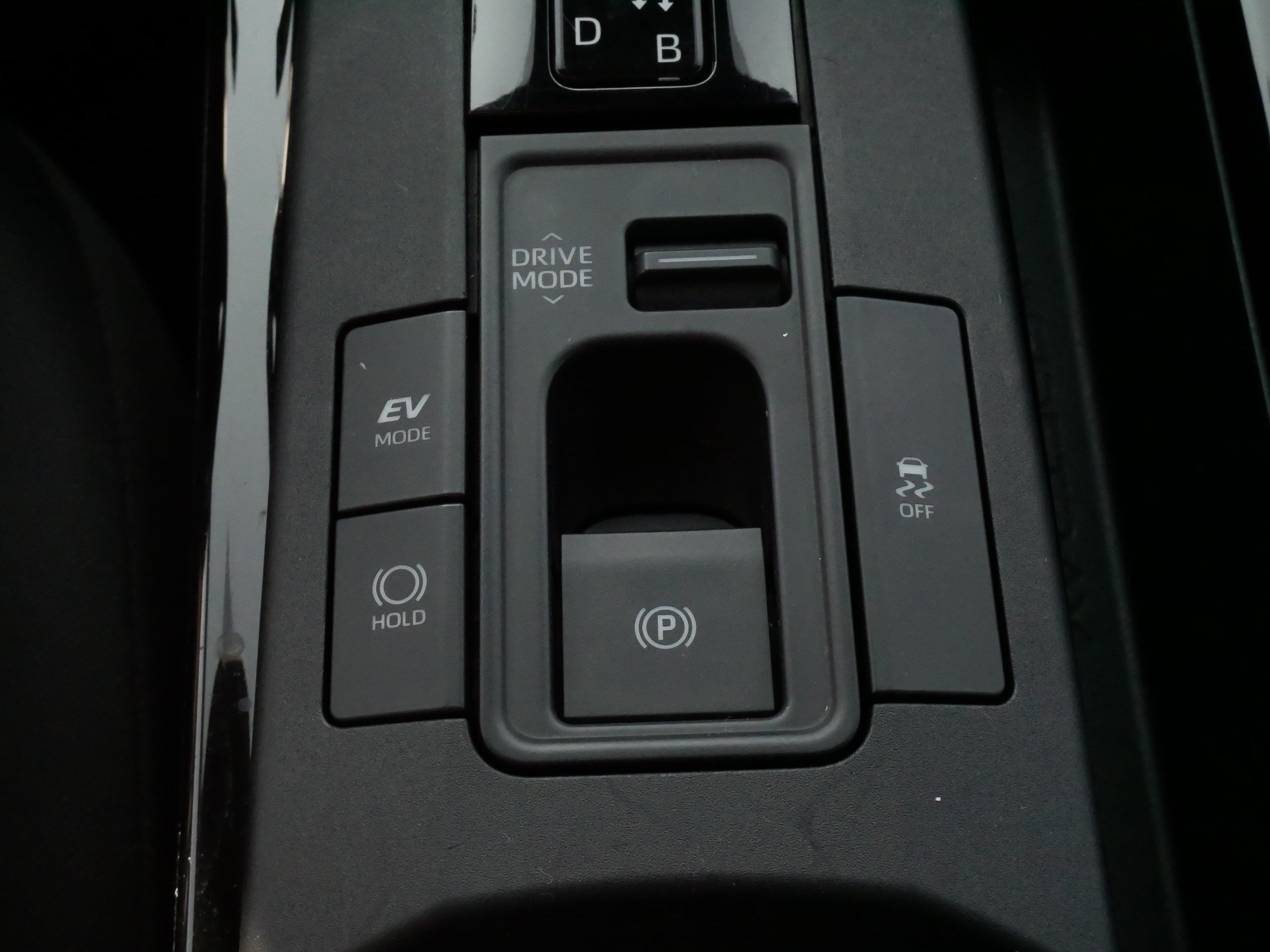 Certified Used 2025 CUTTING EDGE Toyota LE image 26