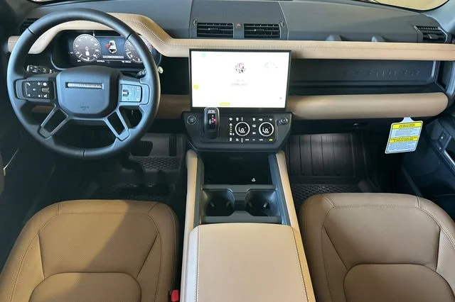 New 2026 Woolstone Green Land Rover X-Dynamic SE image 12