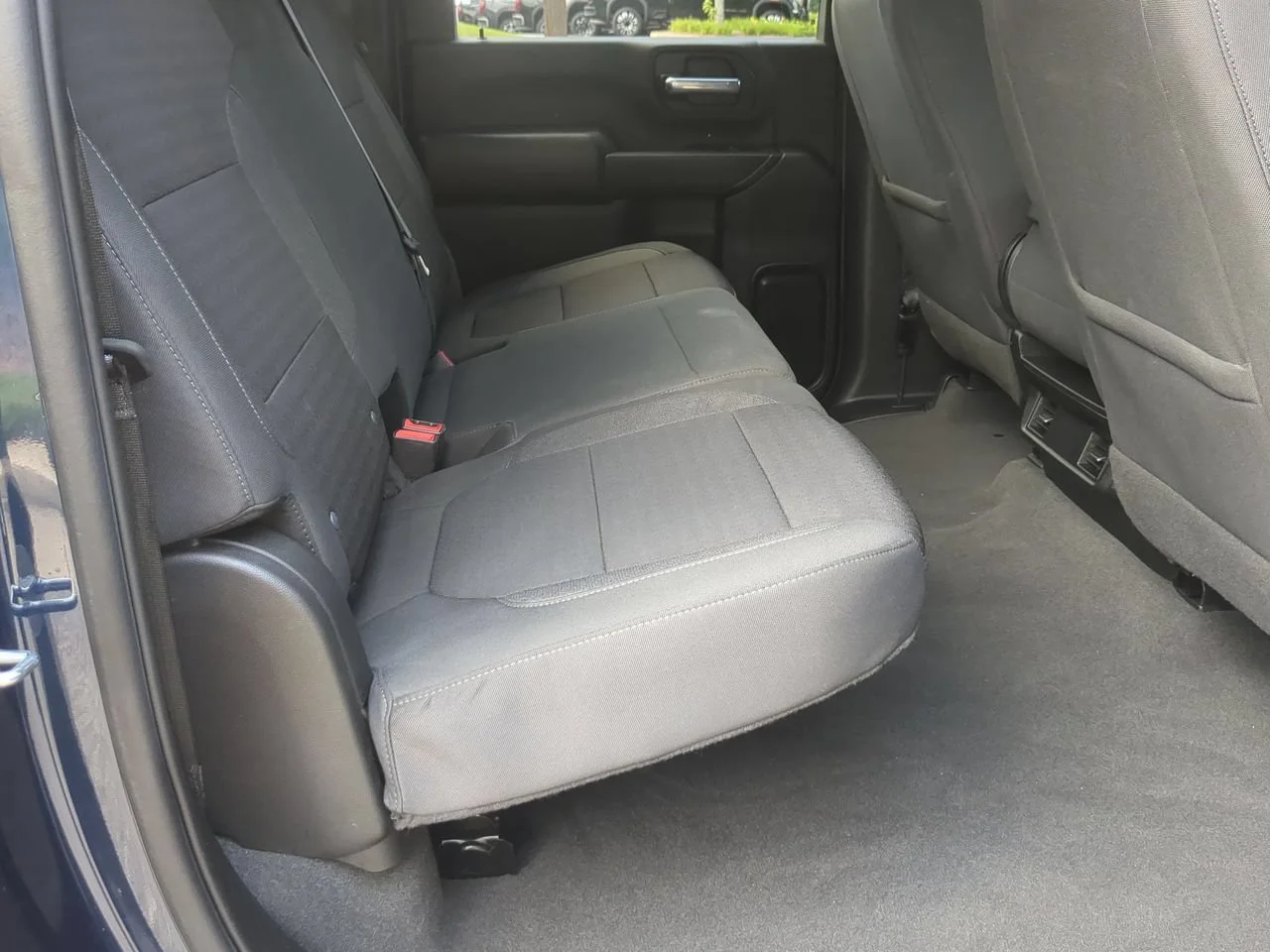 Used 2022 Northsky Blue Metallic Chevrolet Custom image 27