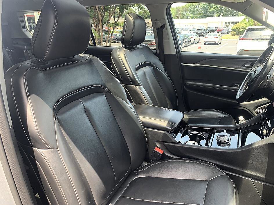 Used 2021 Silver Zynith Jeep Limited image 20