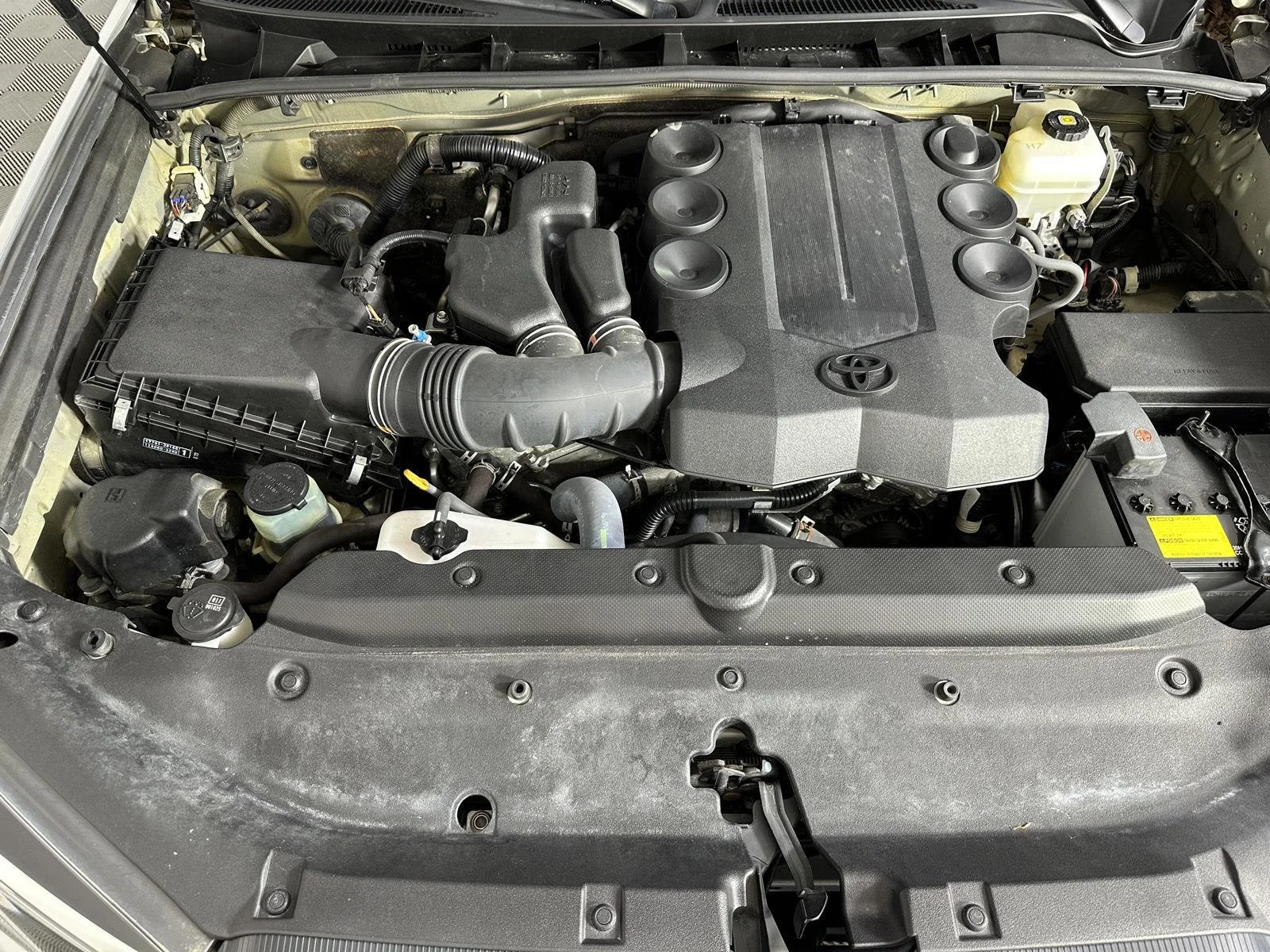 Used 2019 Classic Silver Metallic Toyota Limited image 3