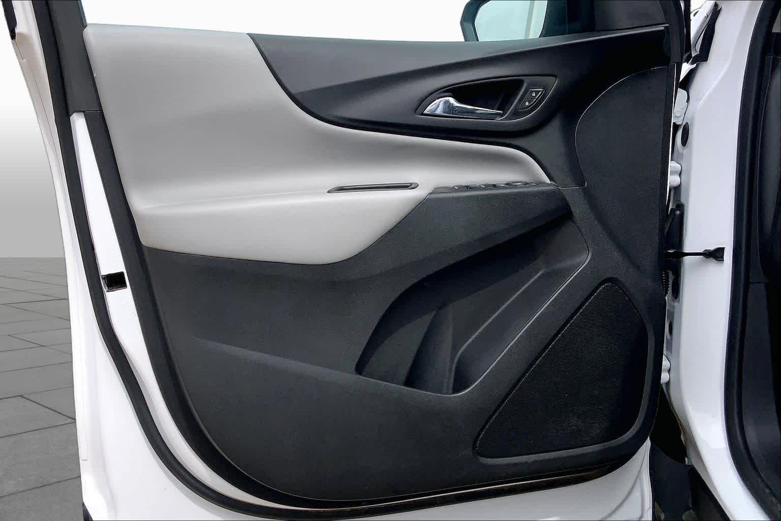 Used 2023 Summit White Chevrolet LS image 22