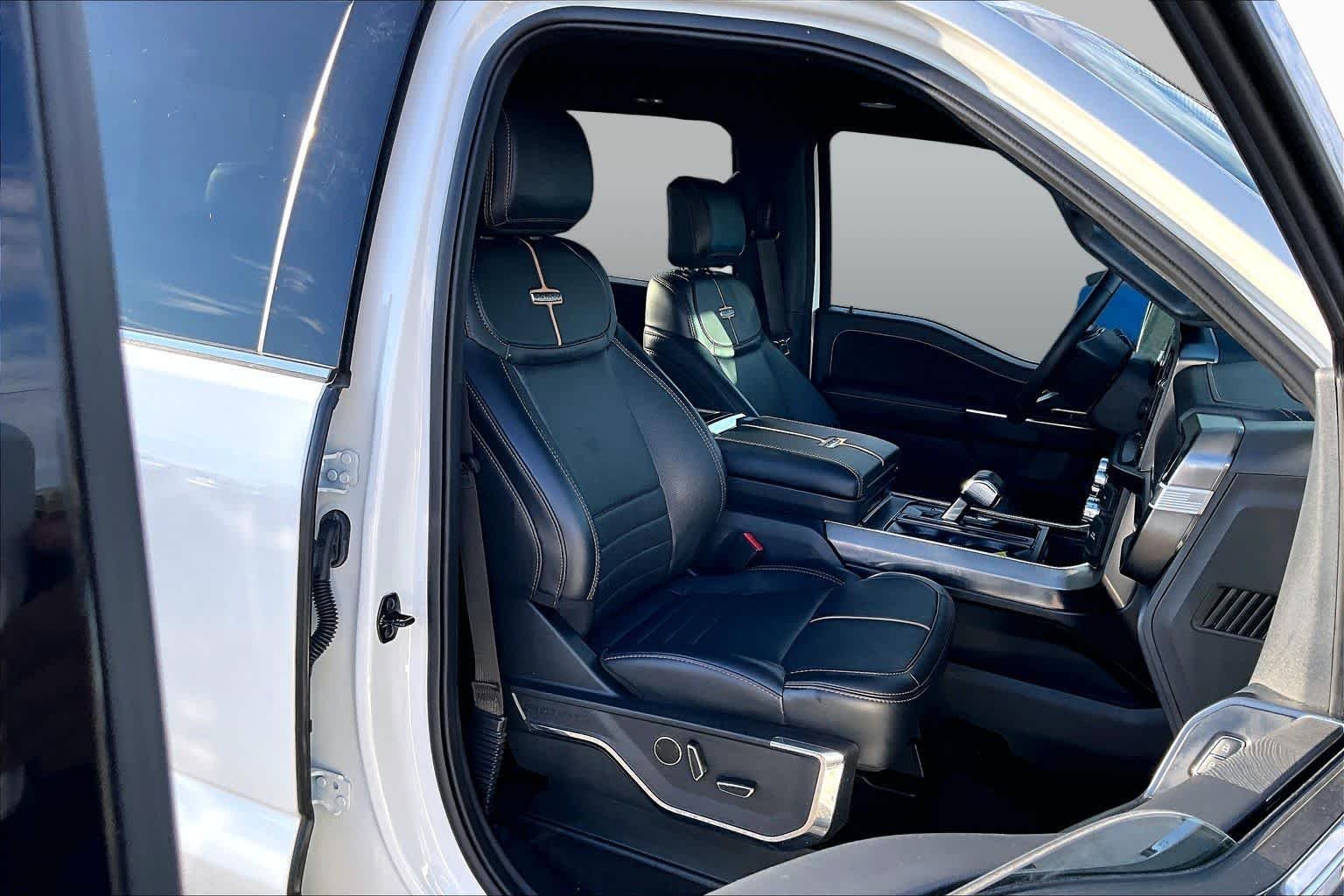 Used 2023 Star White Metallic Tri-Coat Ford Platinum image 10
