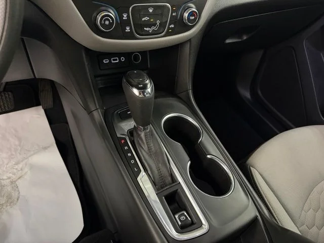 Used 2020 White Chevrolet LT image 25