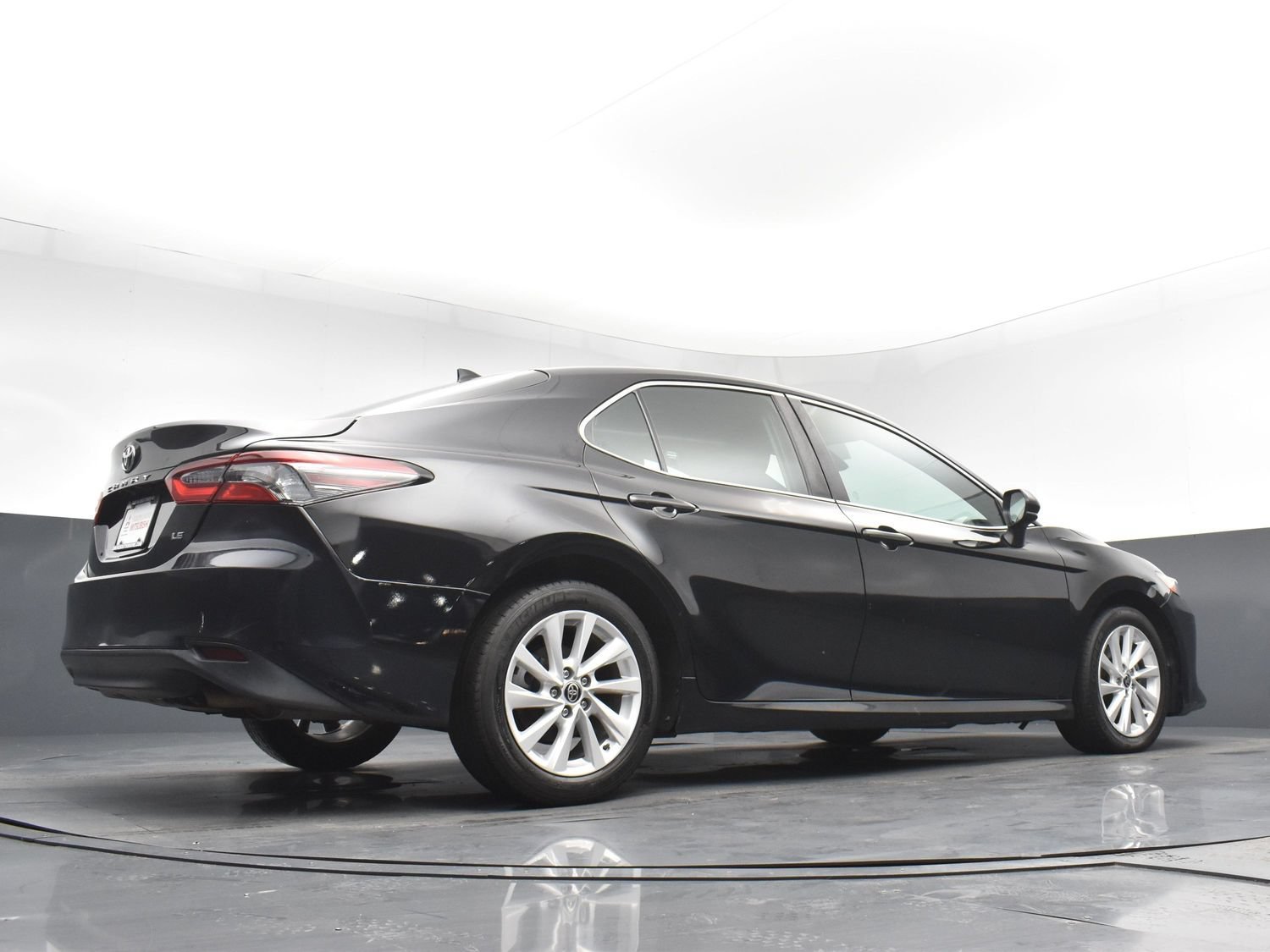 Used 2021 Midnight Black Metallic Toyota LE image 26