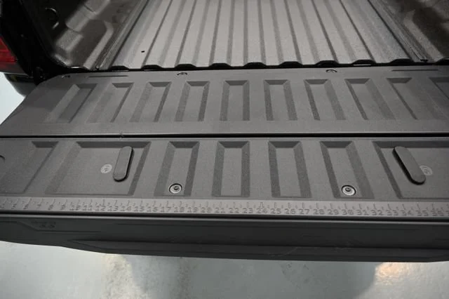 2026 GMC Canyon AT4 - Photo 8