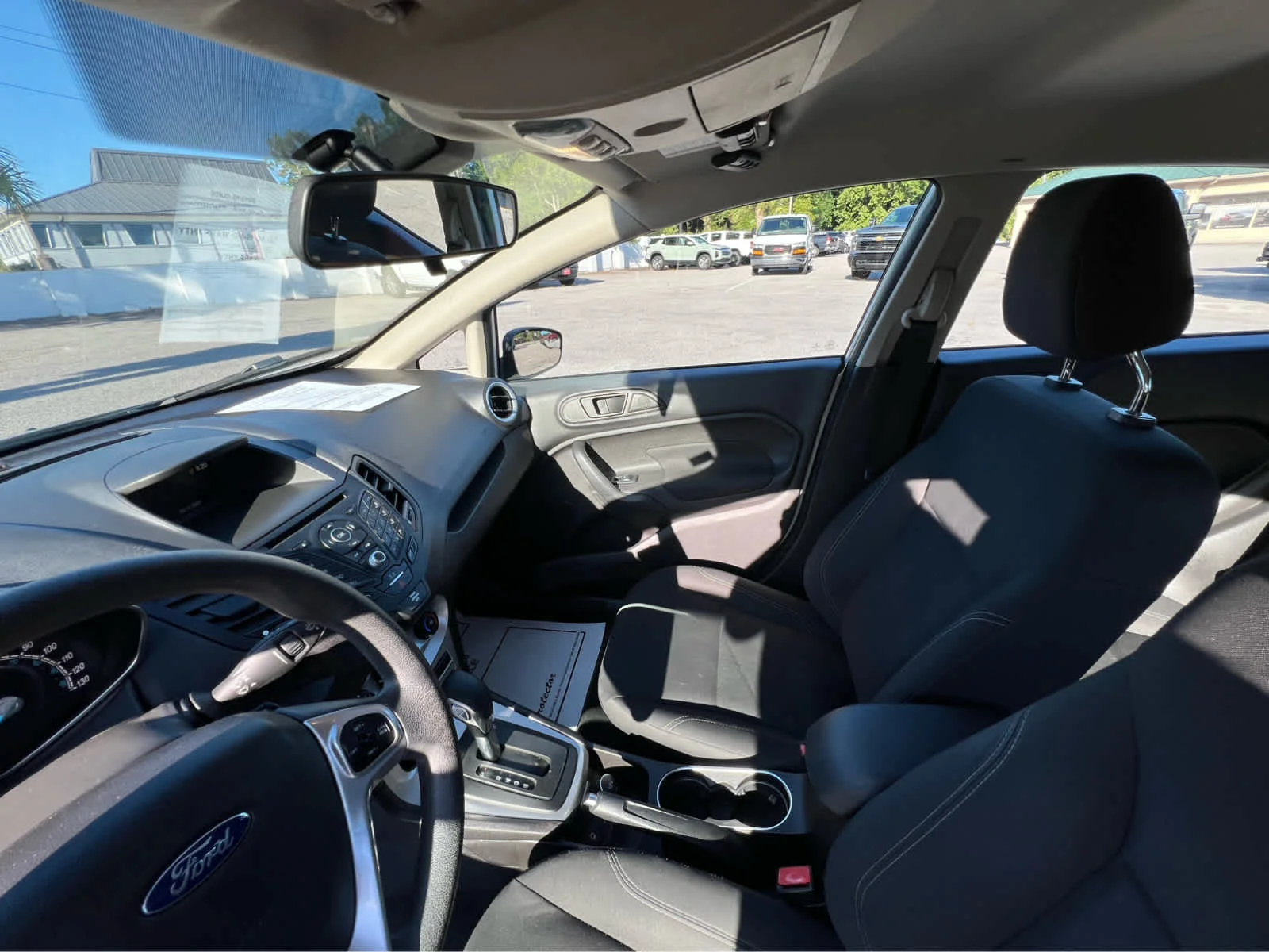 Used 2018 Silver Ford SE image 10