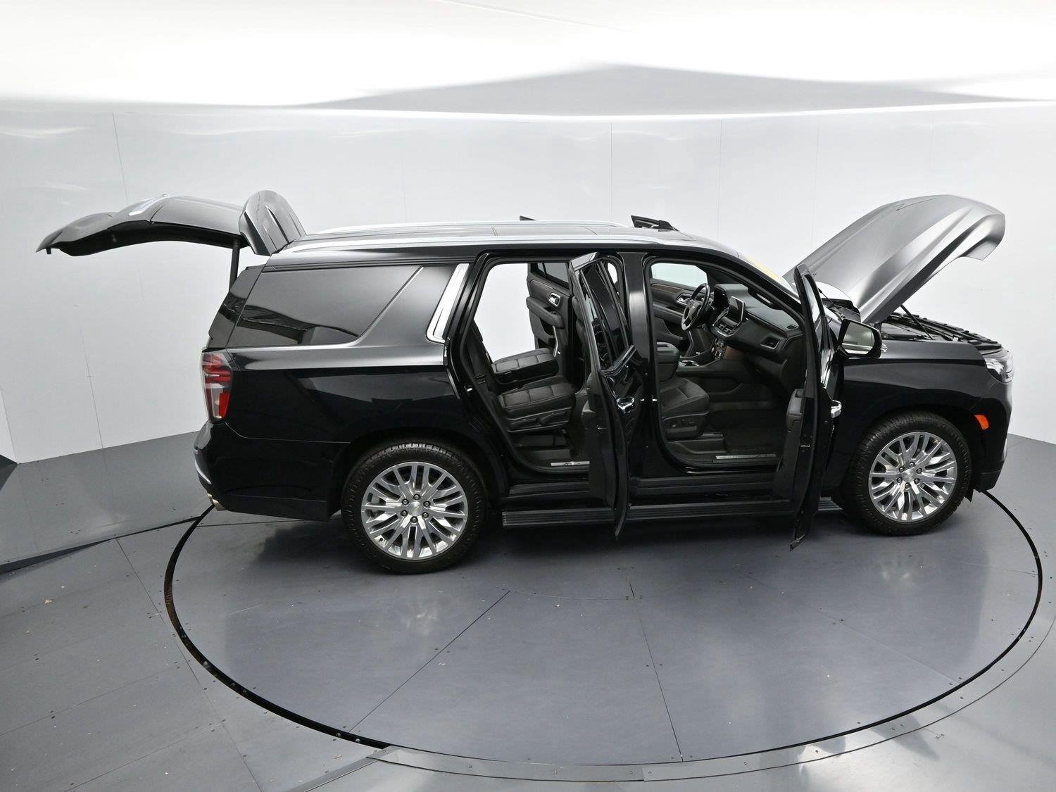 Used 2022 Black Chevrolet High Country image 44