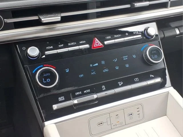 Used 2026  Hyundai SEL image 8