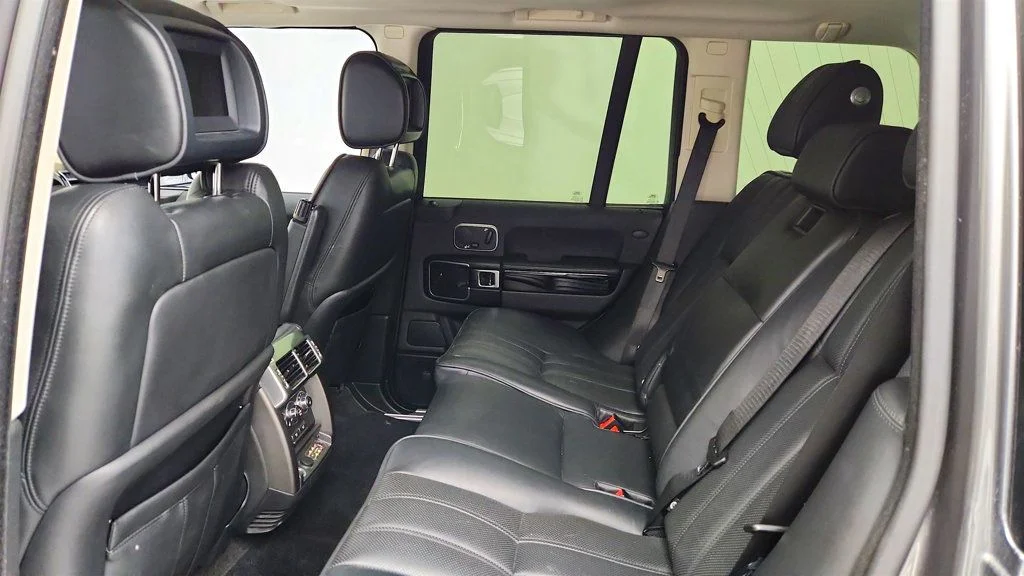 Used 2011 Stornoway Grey Metallic Land Rover 4WD 4dr SC image 21