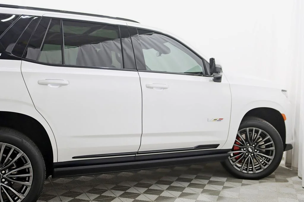 Used 2024 White Cadillac V-Series image 11