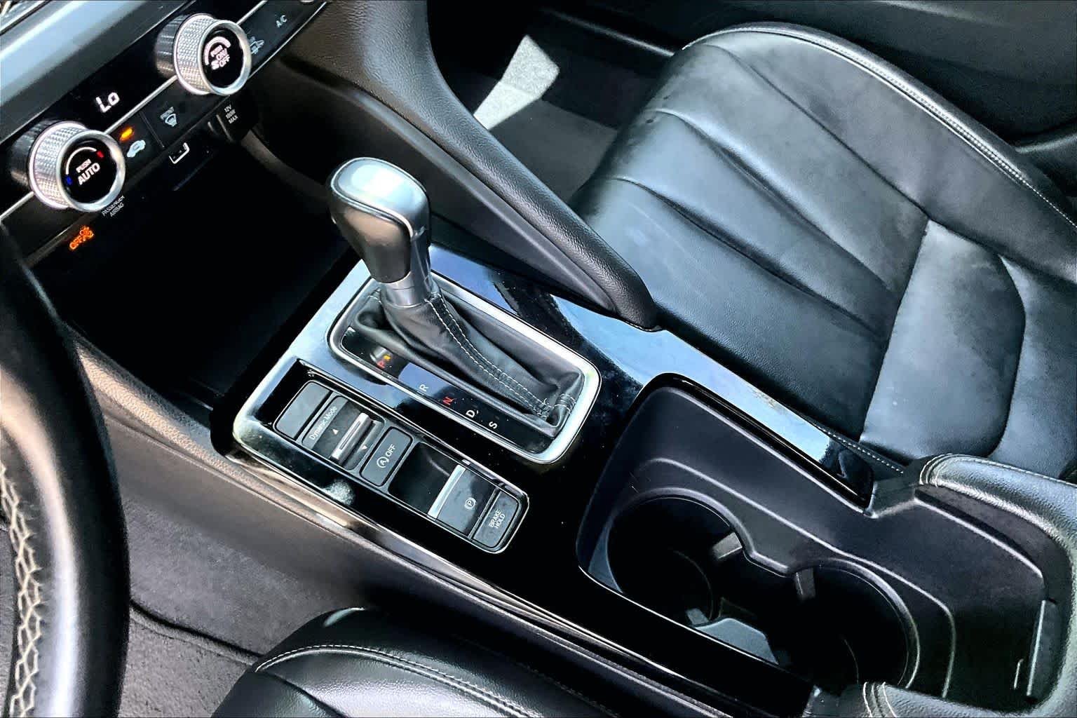Used 2024 Majestic Black Pearl Acura w/A-Spec Package image 17
