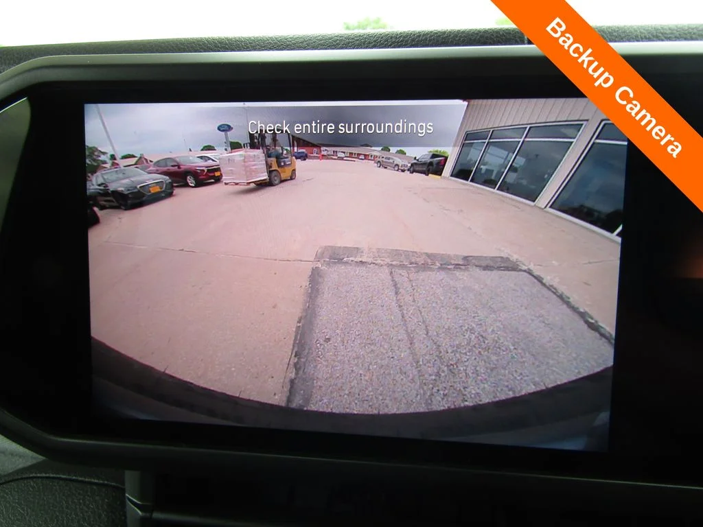 New 2026 Granite Crystal Metallic Clearcoat Jeep Sport RHD image 7