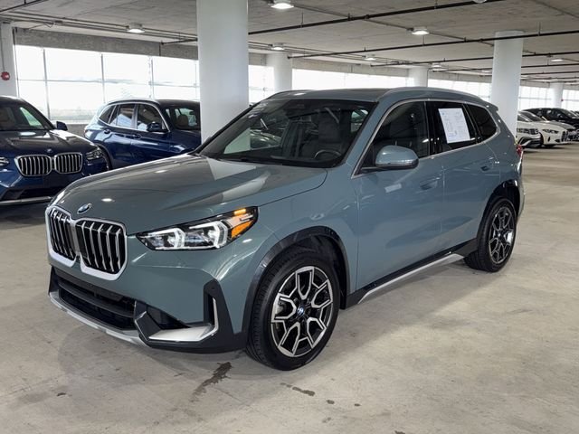 Certified Used 2025 Cape York Green Metallic BMW xDrive28i image 4