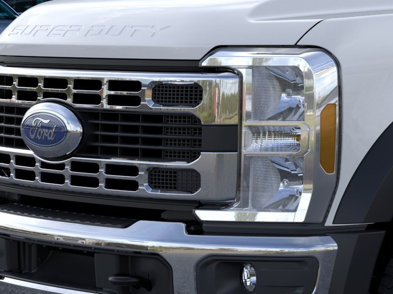 New 2026 Oxford White Ford XLT image 18