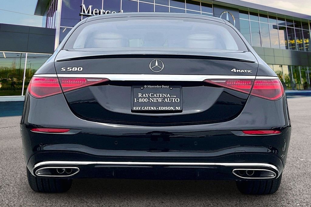 New 2026 Obsidian Black Metallic Mercedes-Benz S 580 image 4