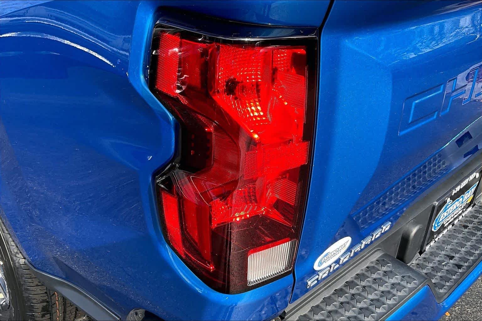 2023 Chevrolet Colorado LT - Photo 28