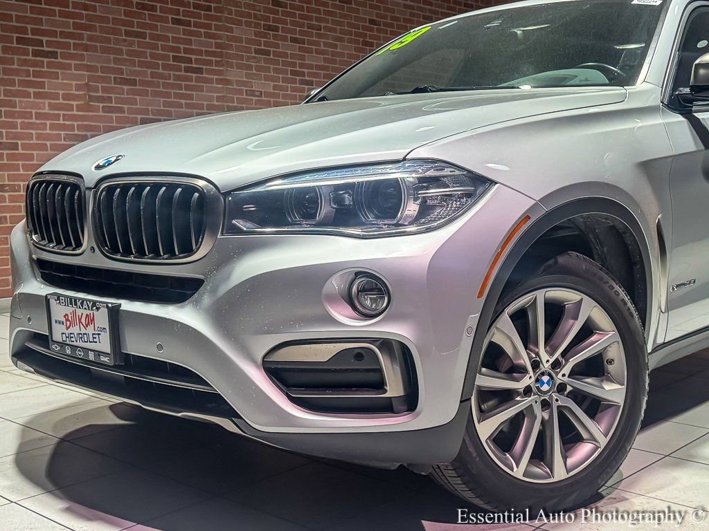 2019 BMW X6 - Image 2