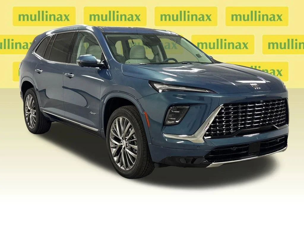 2026 Buick Enclave Avenir AWD's photo