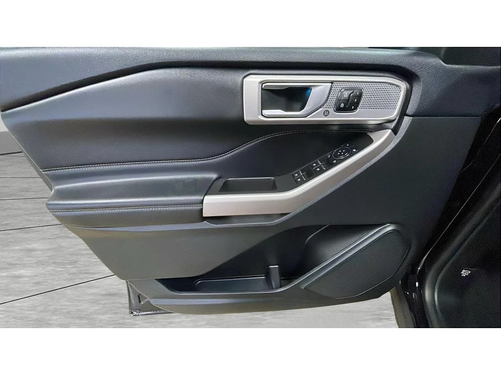 2023 Ford Explorer Limited - Photo 9