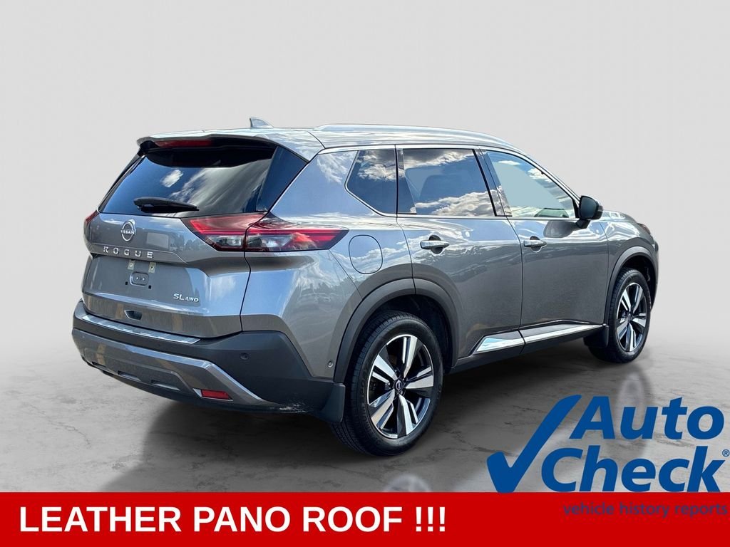 Used 2023 Gray Nissan SL image 7
