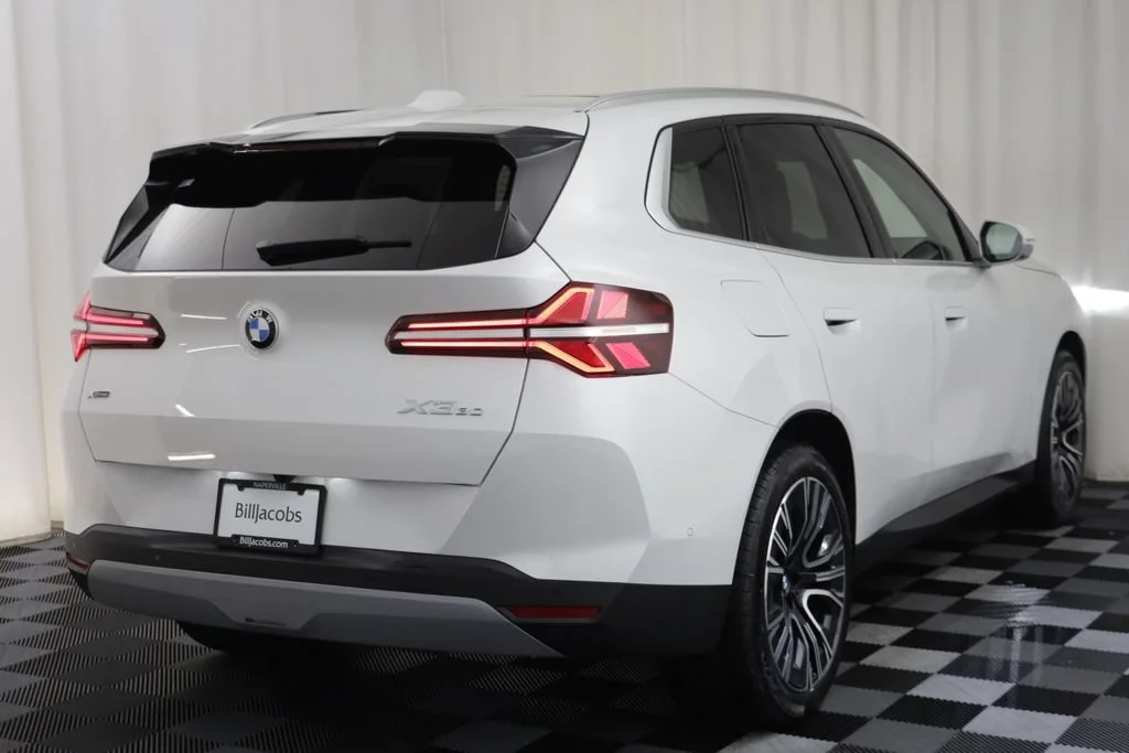 New 2026 MINERAL WHITE BMW 30 xDrive image 17