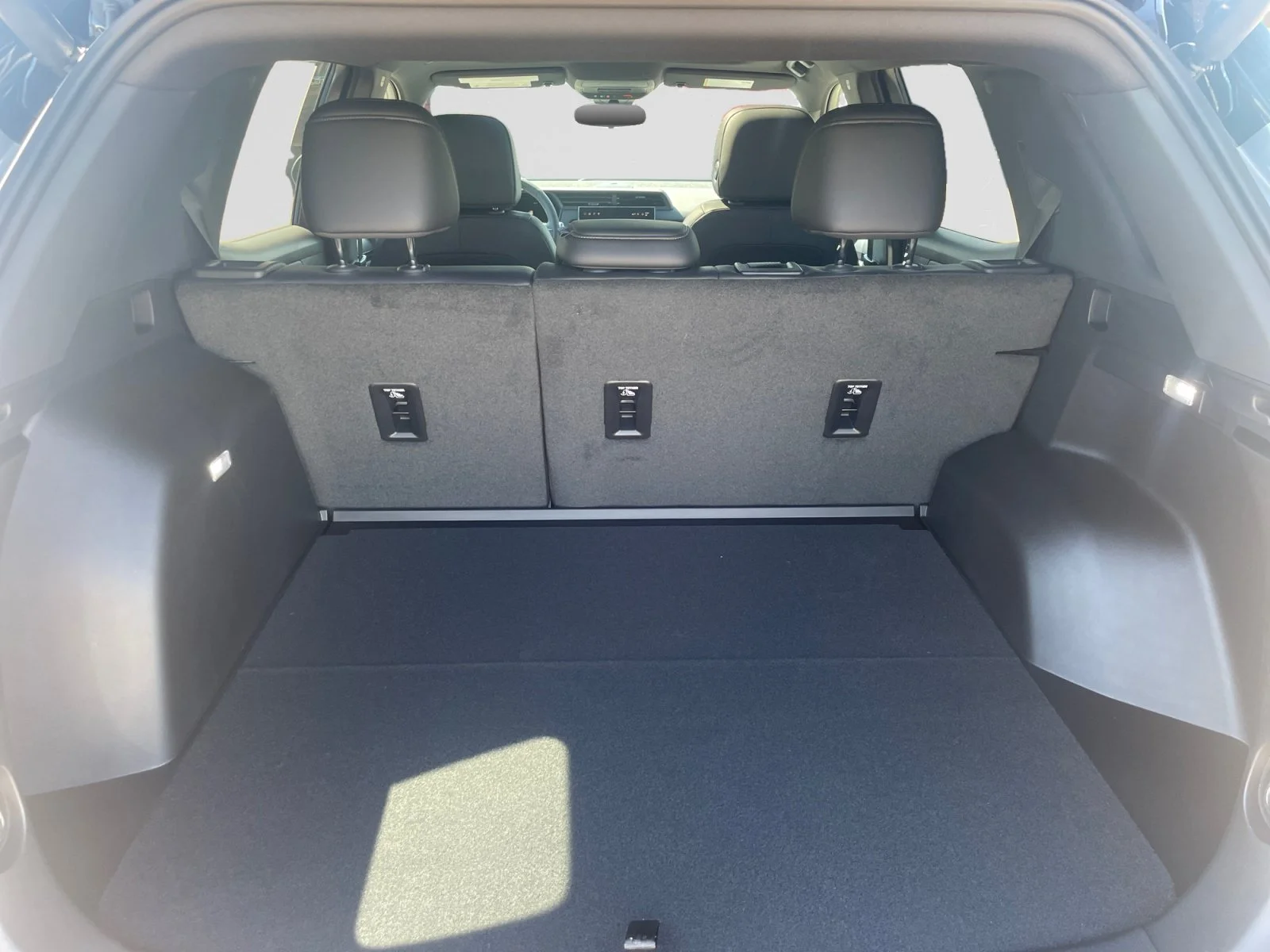 New 2027 Sterling Metallic GMC AWD AT4 image 10