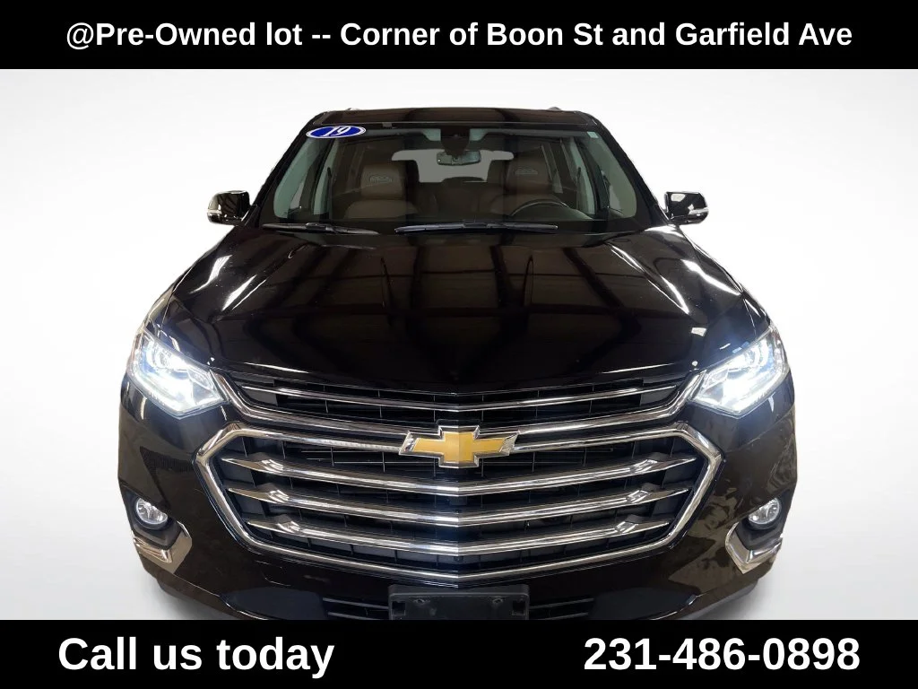 Used 2019 Black Chevrolet High Country image 8