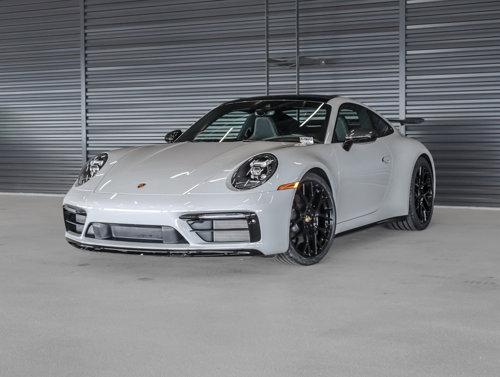 2022 Porsche 911 Carrera S Coupe's photo