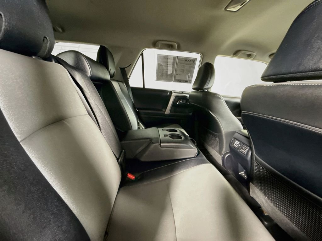 Used 2024 Midnight Black Metallic Toyota SR5 Premium image 27