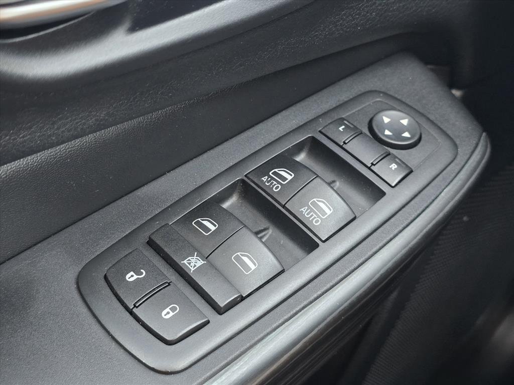 Used 2016 Gray Jeep Trailhawk image 23