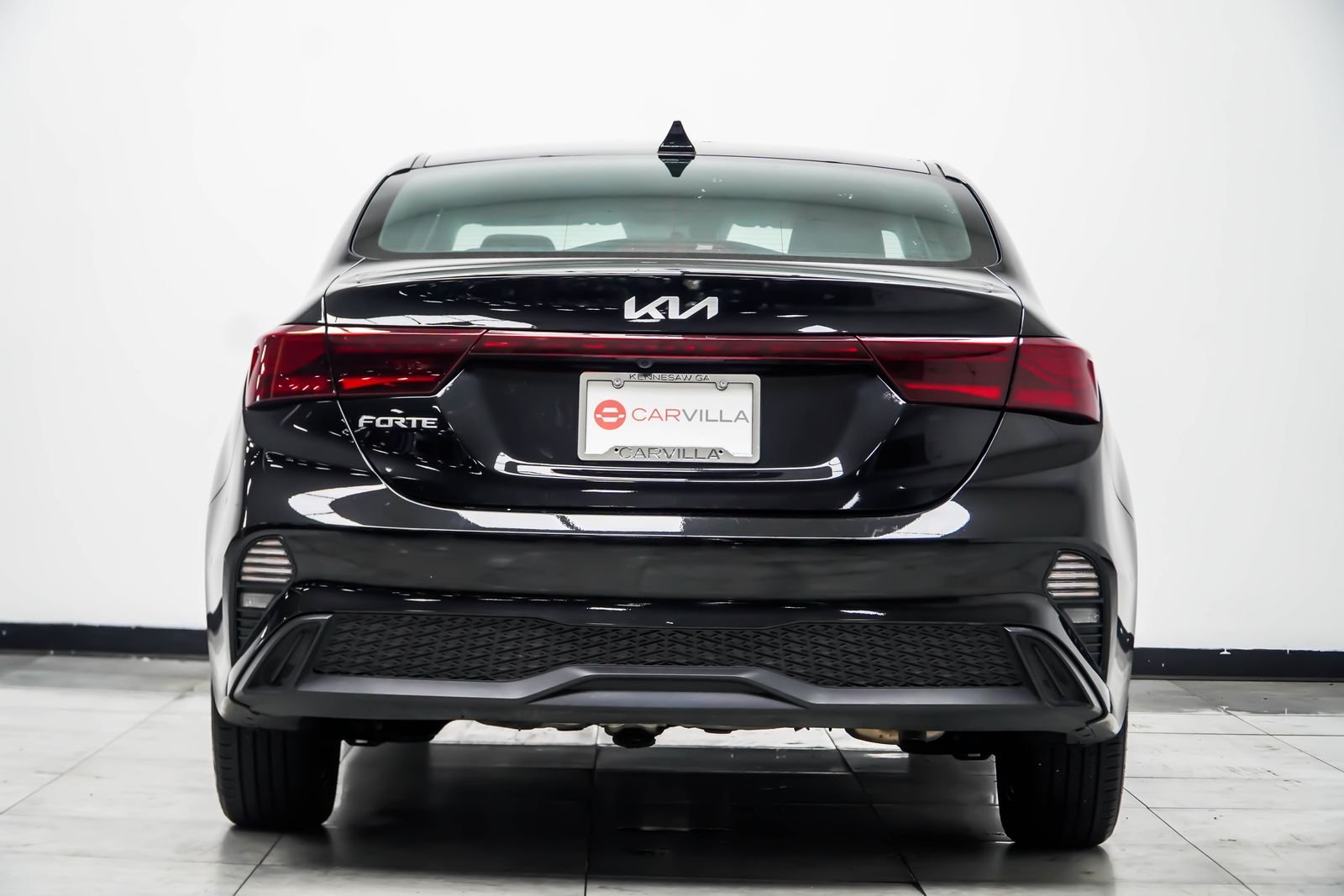 Used 2024 Black Kia LXS image 13