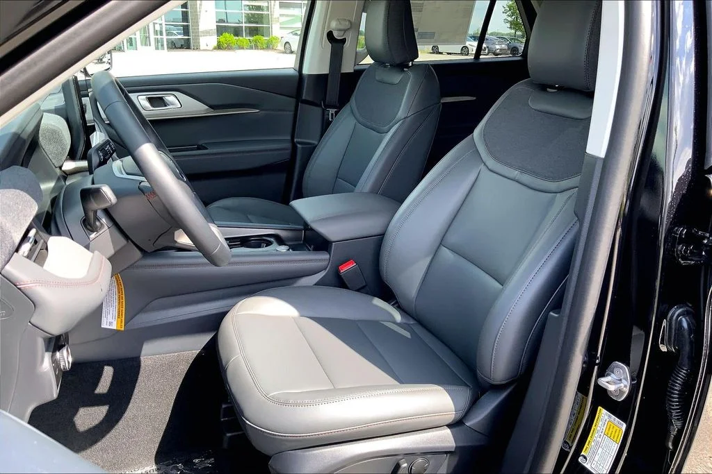 New 2026 Black Ford Active image 9
