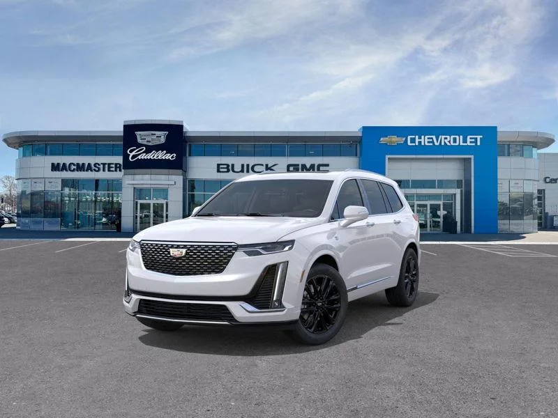 Used 2025  Cadillac Luxury image 8