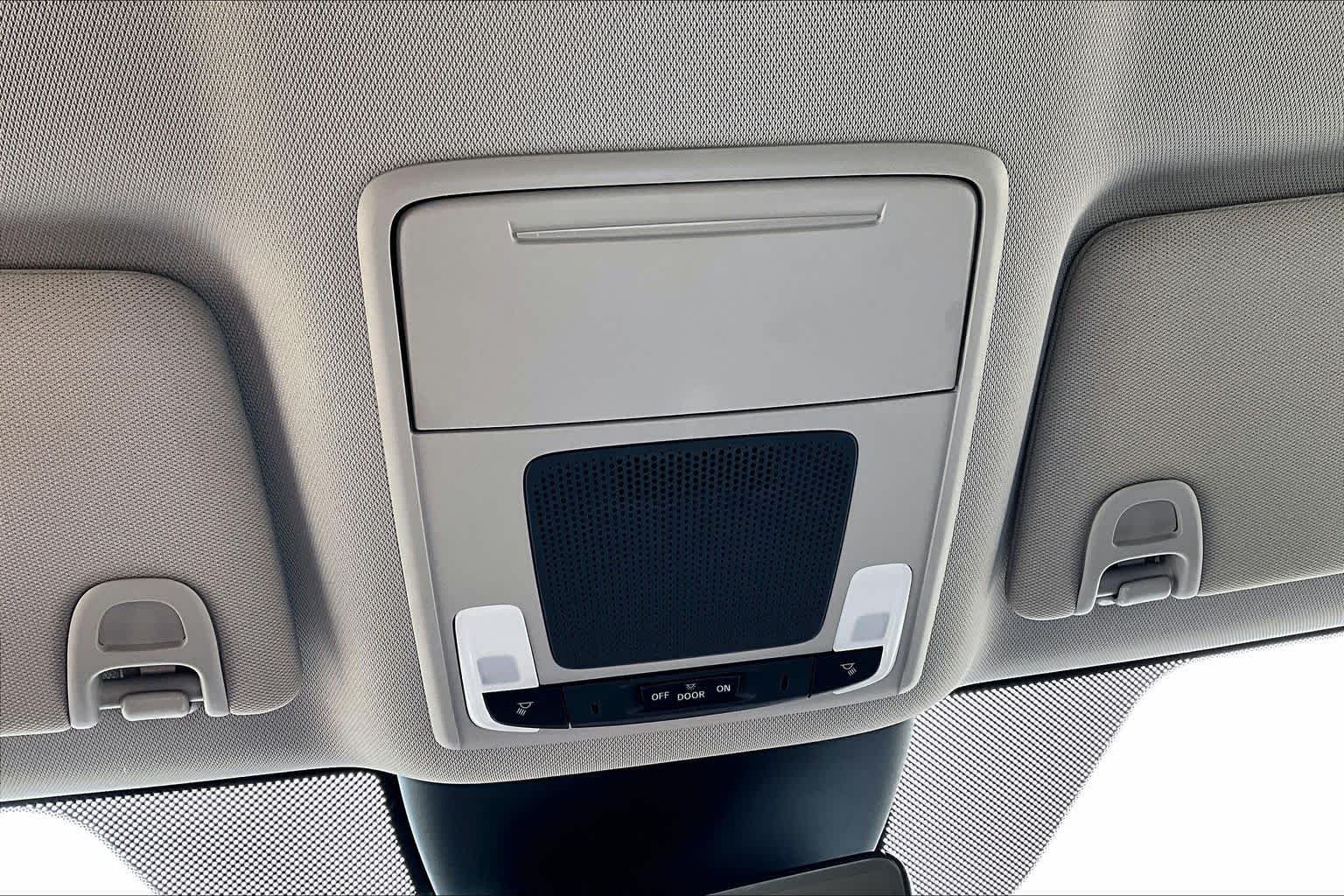 Certified Used 2025 GRAY Honda EX-L image 30