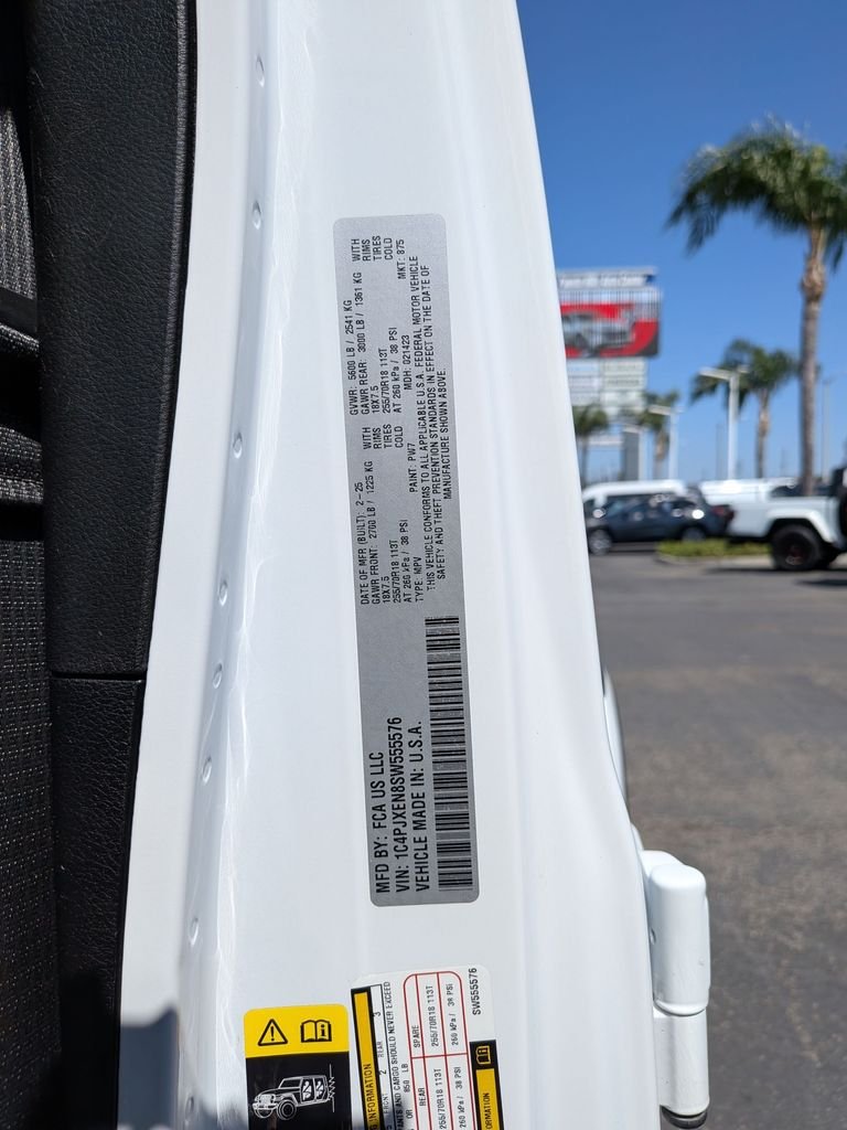 2025 Jeep Wrangler 4-Door Sahara - Photo 35