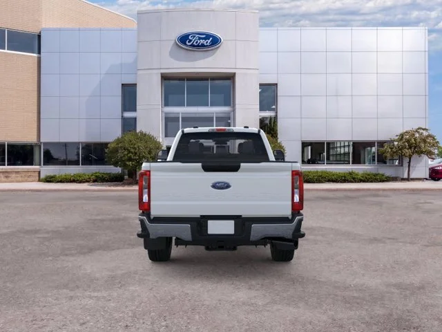 New 2026 Oxford White Ford XL image 5