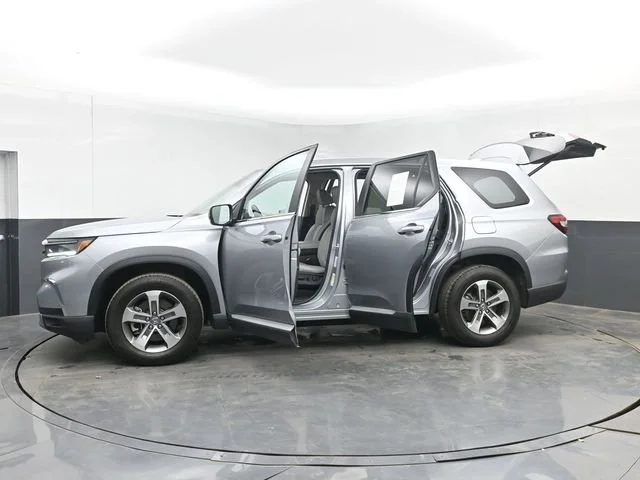 Certified Used 2023 Lunar Silver Metallic Honda 2WD EX-L 7P image 110