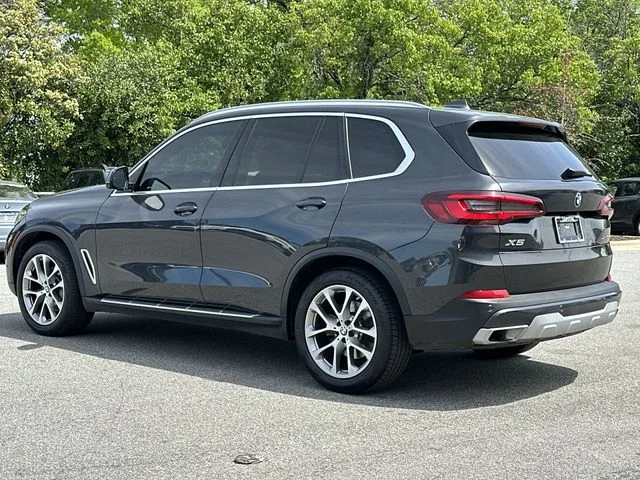 Used 2023 Gray BMW xDrive40i image 11