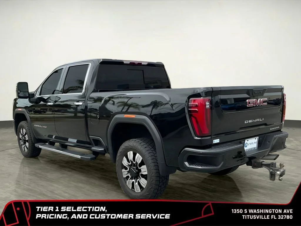 Used 2024 Onyx Black GMC Denali image 7
