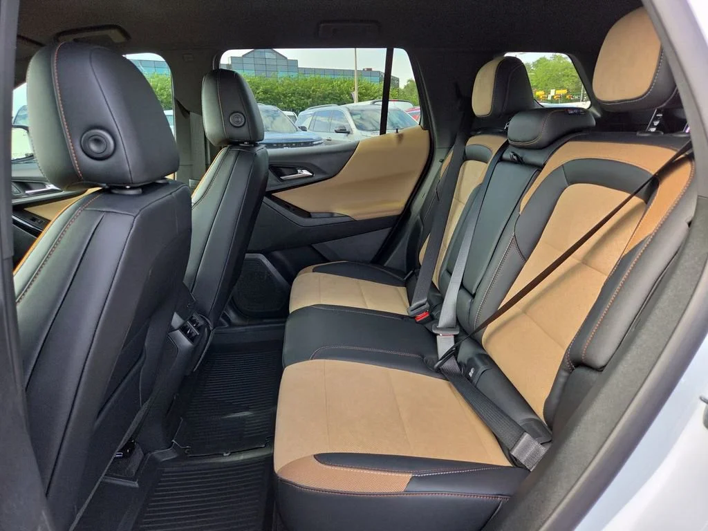 New 2026 Polar White Tricoat Chevrolet ACTIV image 16