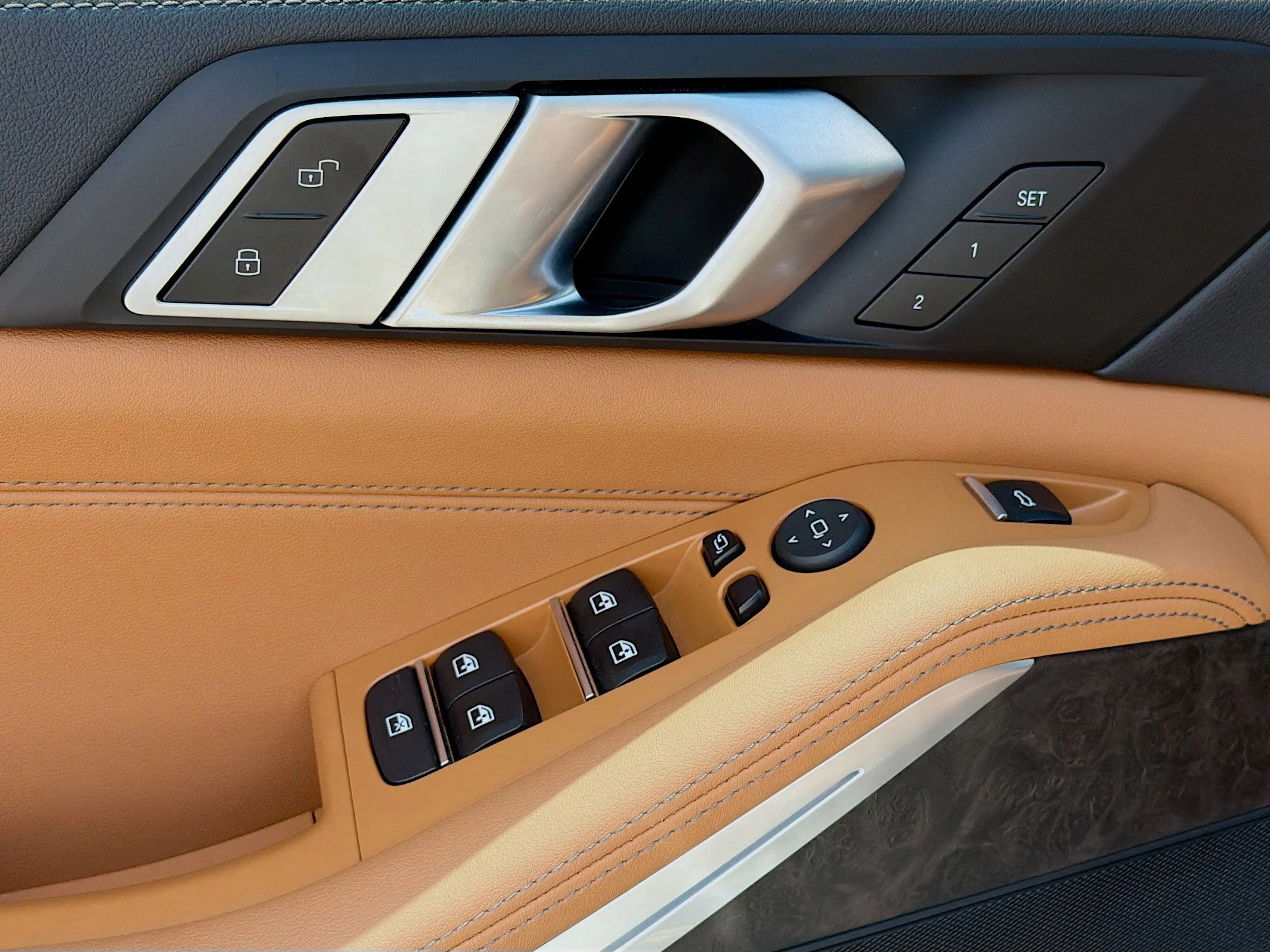 Used 2023 Alpine White BMW xDrive40i image 22