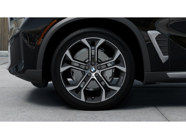 New 2026 Black Sapphire Metallic BMW xDrive40i image 7