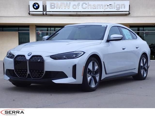 2024 BMW i4 xDrive40's photo